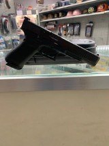 GLOCK G17L GEN 5 MOS 9MM LUGER (9X19 PARA) - 1 of 3