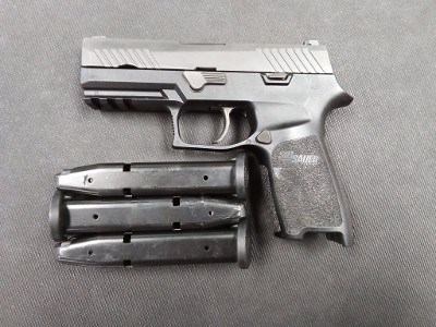 SIG SAUER P320 9MM LUGER (9x19 PARA)