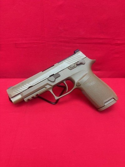 SIG SAUER P320 M17 Commemorativ 9MM LUGER (9x19 PARA)