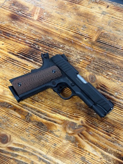 TAURUS 1911 COMMANDER .45 ACP