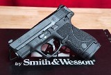 SMITH & WESSON M&P 9 SHIELD 9MM LUGER (9x19 PARA) - 2 of 3