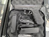 GLOCK G17 GEN 4 9MM LUGER (9X19 PARA) - 2 of 2