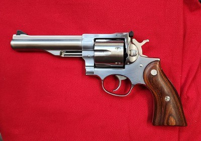 RUGER REDHAWK .44 MAGNUM