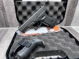 GLOCK 19 GEN 4 (PG-19502-03) 9MM LUGER (9x19 PARA) - 1 of 3