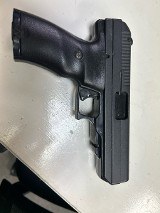 HI-POINT JCP-40 40 Smith & Wesson - 1 of 2