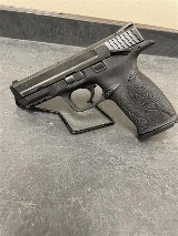 SMITH & WESSON M&P 40 .40 S&W