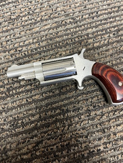 NORTH AMERICAN ARMS MIN-REVOLVER .22 WMR