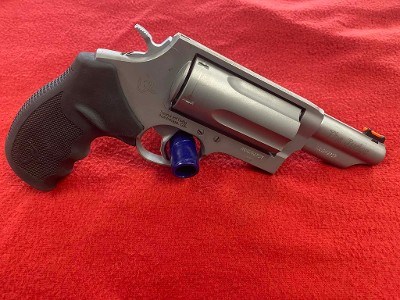 TAURUS THE JUDGE 410 / 45 .45 LC/.410 GA