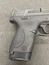 SMITH & WESSON M&P 9 SHIELD 9MM LUGER (9x19 PARA) - 2 of 3