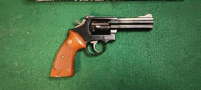 SMITH & WESSON Model 16-4 .32 H&R MAG