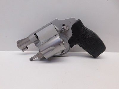 SMITH & WESSON 642-2 airweight .38 SPL