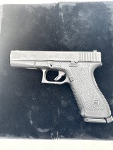 GLOCK 22 .40 S&W - 1 of 3