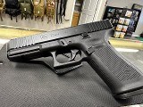 GLOCK G22 GEN 5 .40 S&W - 1 of 3