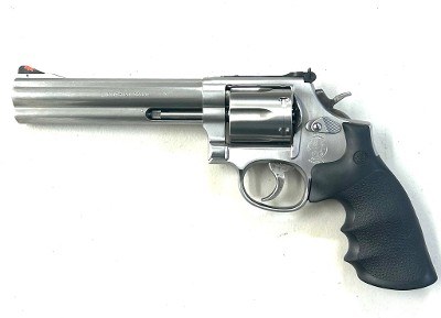 SMITH & WESSON 686-5 .357 MAG