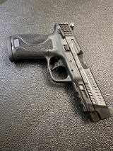 Smith & Wesson M&P M2.0 Optic Ready 10MM - 2 of 3