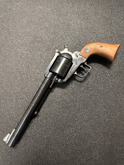RUGER SUPER BLACKHAWK .44 MAGNUM