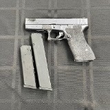 GLOCK 22 .40 S&W - 1 of 3