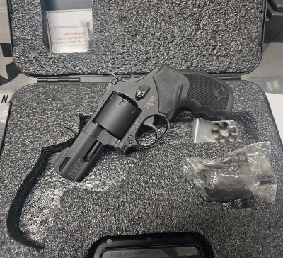 TAURUS MODEL 692 TRACKER .357 MAG/9MM