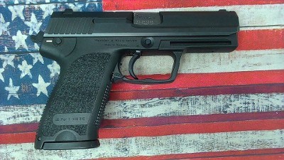 HECKLER & KOCH USP .40 S&W