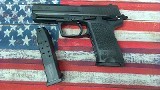HECKLER & KOCH USP .40 S&W - 2 of 3