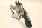SMITH & WESSON 627-5 Pro Series .357 MAG - 2 of 3