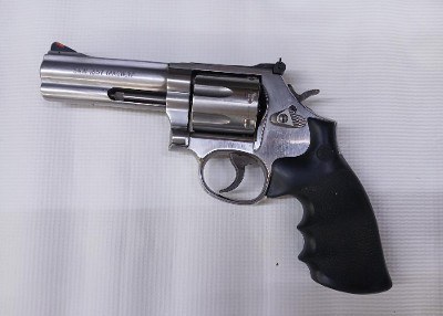 SMITH & WESSON 357 686 PLUS .357 MAG
