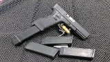GLOCK G22 GEN 3.40 CALIBER - 1 of 3