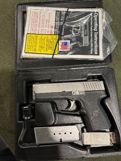 KAHR ARMS P40 .40 S&W