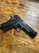 Kimber Custom LW (Shadow Ghost) 1911 .45 ACP