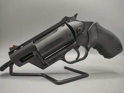 TAURUS JUDGE PUBLIC DEFENDER POLY .45lc / .410