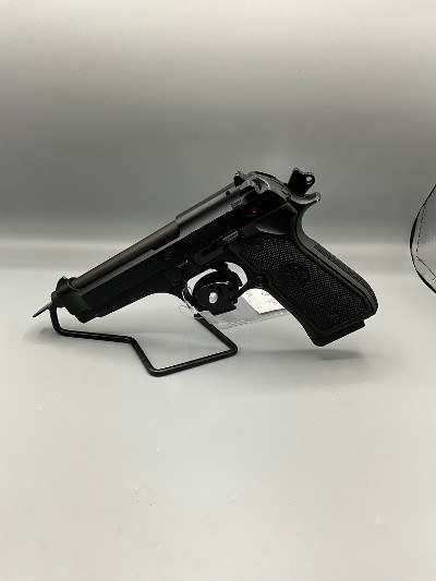 BERETTA 92FS 9MM LUGER (9x19 PARA)