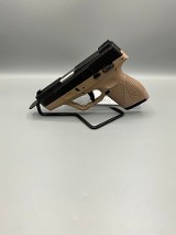 TAURUS 709 slim 9MM LUGER (9x19 PARA) - 1 of 3