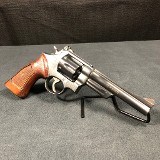 SMITH & WESSON 28-2 .357 MAG - 2 of 3