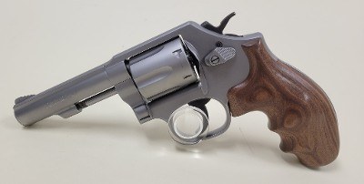 SMITH & WESSON 64-8 .38 SPL
