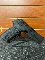 STOEGER cougar 8000 F 9MM LUGER (9x19 PARA) - 1 of 3