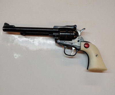 RUGER NEW MODEL SINGLE SIX .22 LR