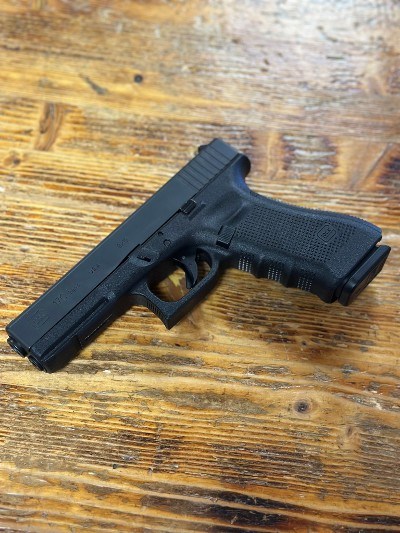 GLOCK G17C GEN 4 9MM LUGER (9X19 PARA)