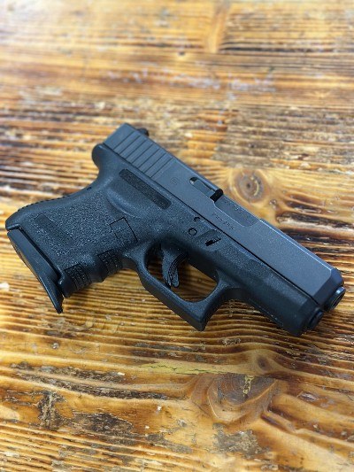 GLOCK 27 .40 S&W