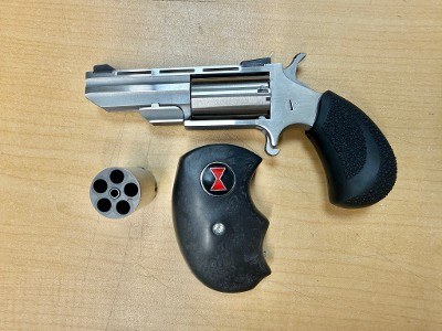 NORTH AMERICAN ARMS BLACK WIDOW FIXED SIGHTS .22 WMR