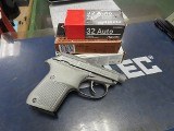 BERETTA 3032 Tomcat .32 ACP - 1 of 3