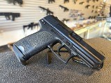HECKLER & KOCH USP COMPACT V1 .40 S&W - 1 of 3