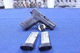 SMITH & WESSON M&P 9 SHIELD 9MM LUGER (9x19 PARA) - 1 of 3