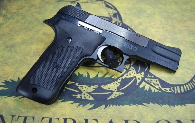 SMITH & WESSON 422 .22 LR