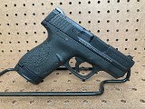 SMITH & WESSON M&P 9 SHIELD 9MM LUGER (9X19 PARA) - 1 of 3