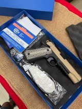 COLT MFG 1911 Government .45 ACP - 1 of 3