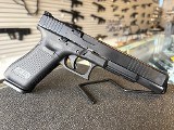 GLOCK G17L GEN 5 MOS 9MM LUGER (9X19 PARA) - 2 of 3