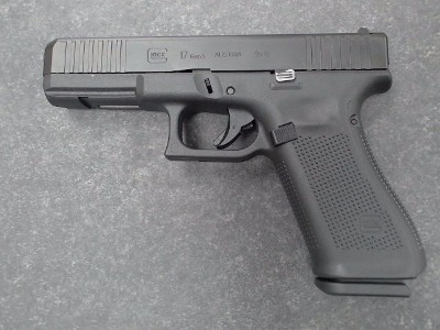 GLOCK 17 GEN 5 9MM LUGER (9x19 PARA)