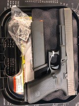 GLOCK G17L 9MM LUGER (9x19 PARA) - 1 of 3