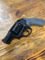 SMITH & WESSON M&P BODYGUARD 38 .38 SPL - 1 of 2