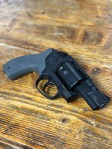 SMITH & WESSON M&P BODYGUARD 38 .38 SPL - 2 of 2